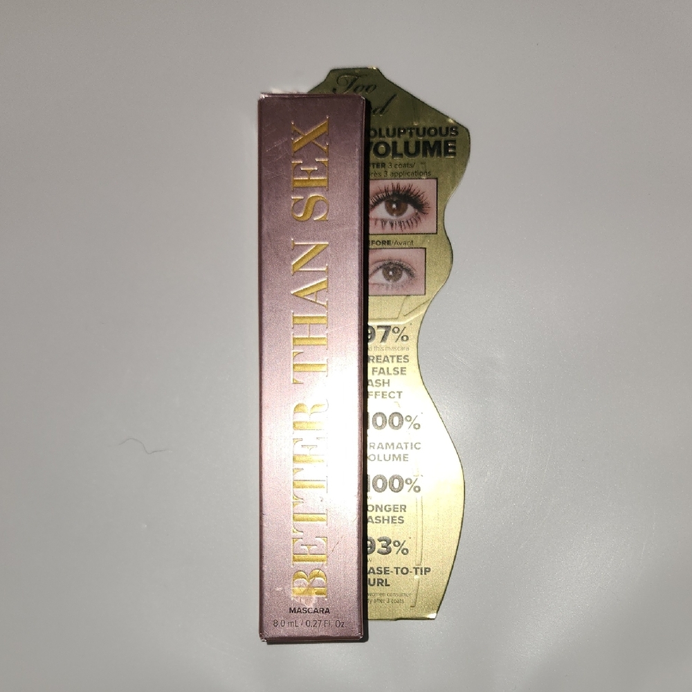 Too Faced Volumizing Mascara in Pink and Gold